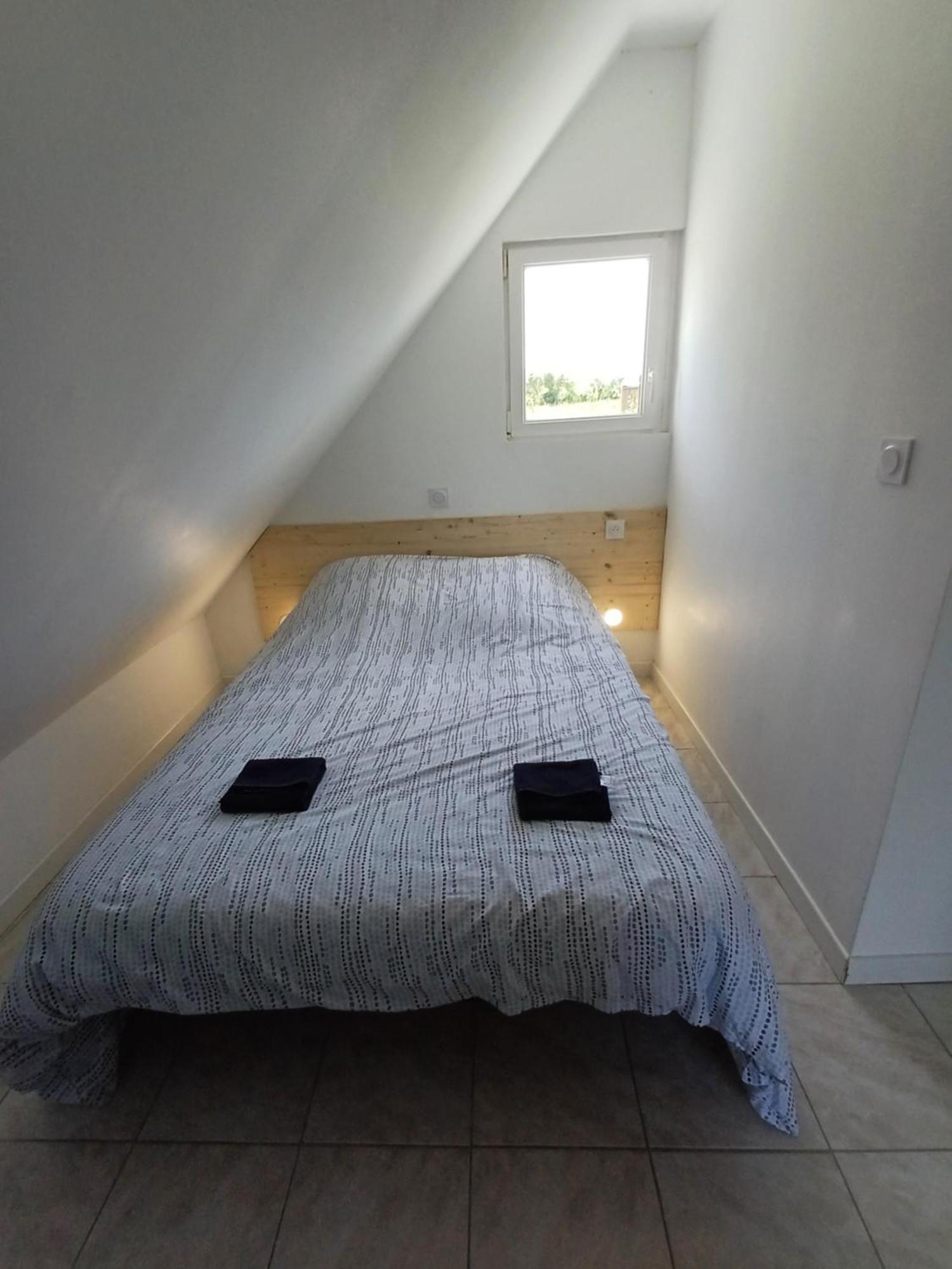 Maison De Vacances 4 Pers Avec Jardin Privatif A 1Km Plage Lines Et 300M De La Mer De Gavres - Ar Pil Jadur Plouhinec  エクステリア 写真